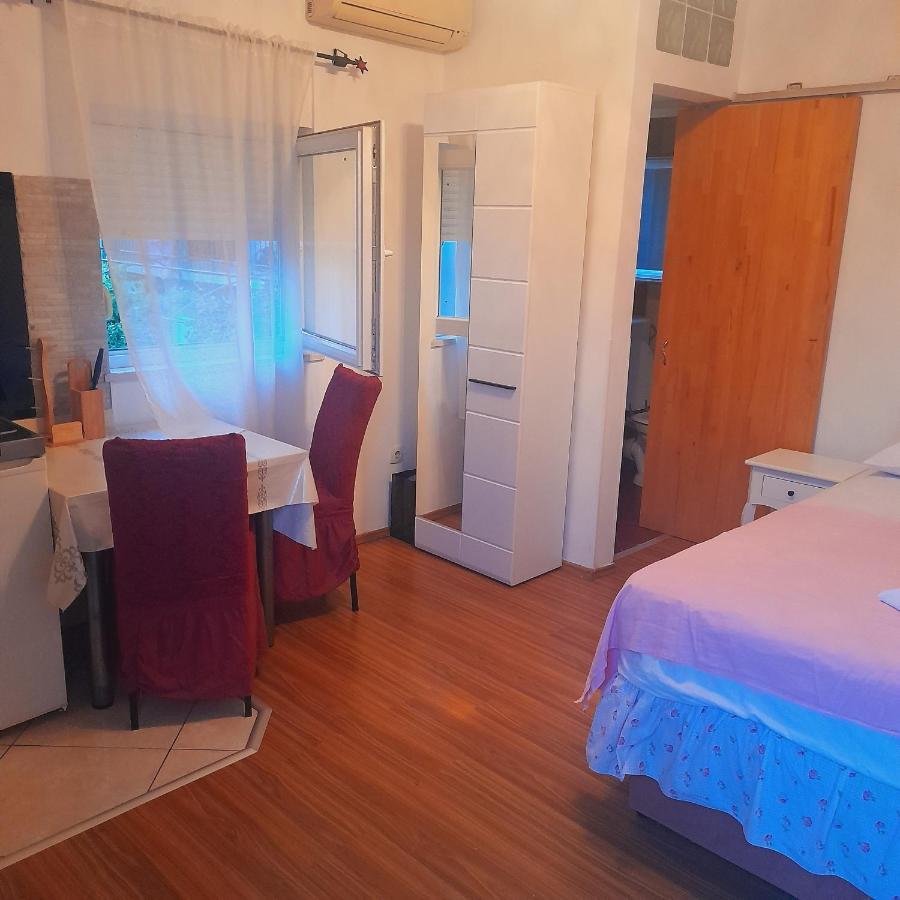 Delux Apartments Vele Split Bagian luar foto